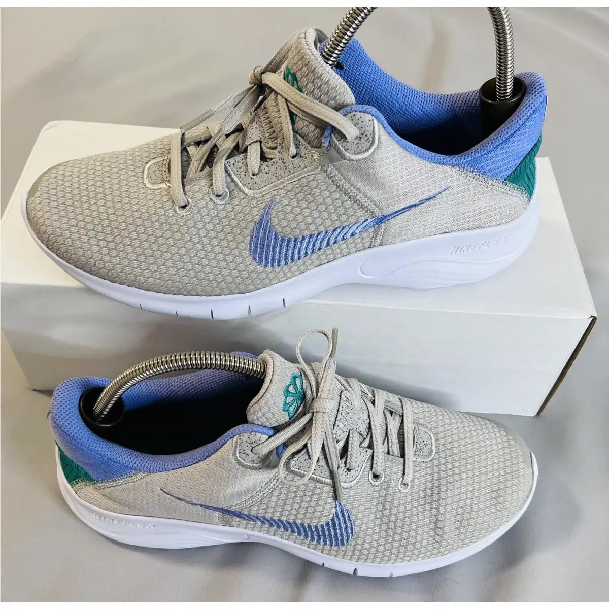 Nike shoes - Nike Flex Experience - Flex Experience - Gray 1