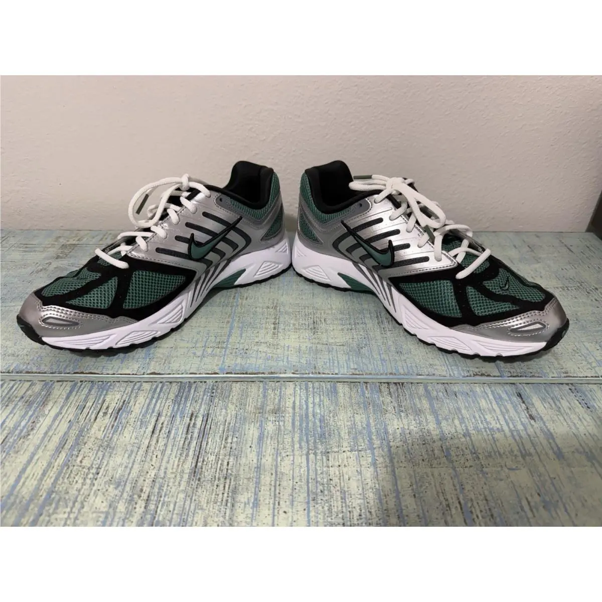 Nike Air Pegasus 2K5 Men`s Sneakers Size 9.5 Metallic Silver Bicoastal