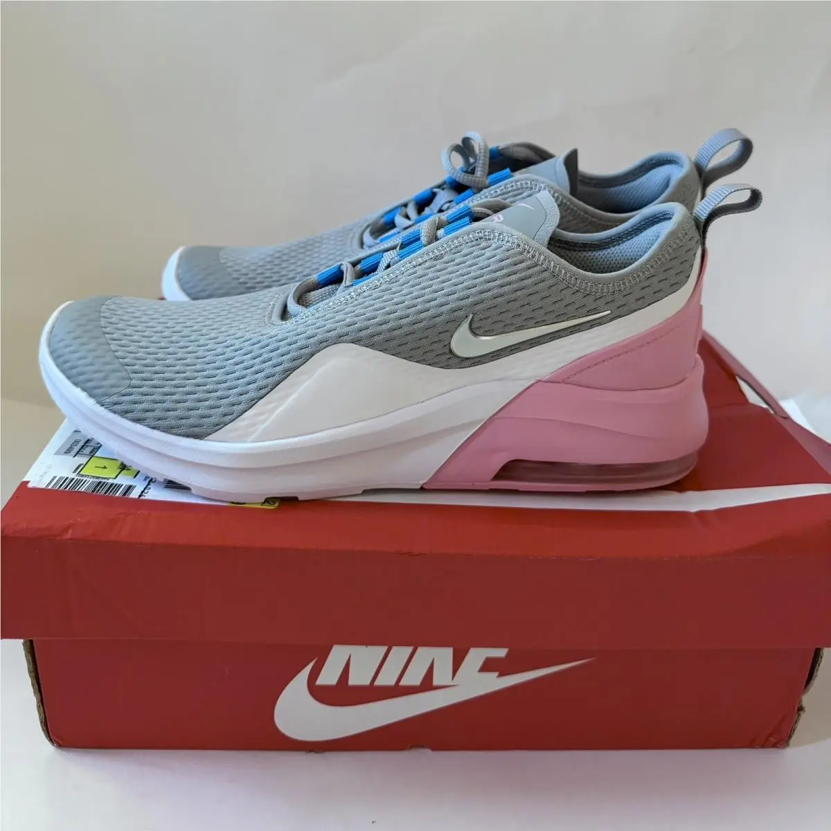 Nike Air Max Motion 2 GS AQ2741-017 Gray Pink Size 6Y