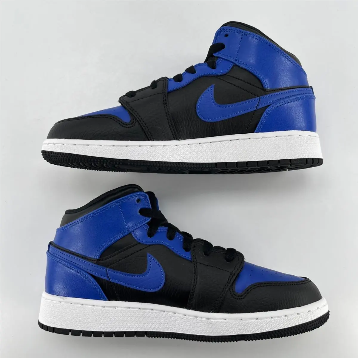 Nike shoes - Jordan 1 Mid GS Hyper Royal - Black 1