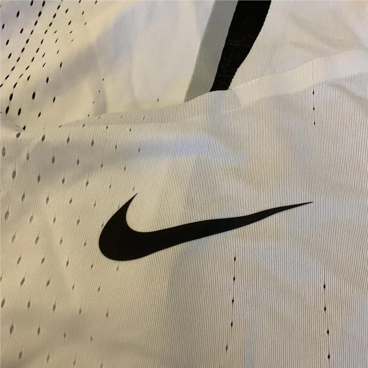 Nike clothing - Multicolor (UPC: 0196604899673) 2