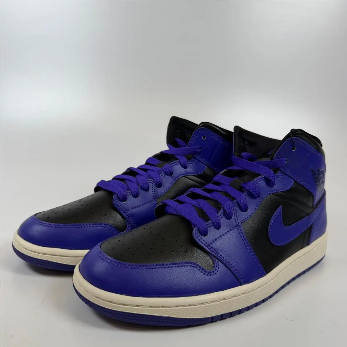 Nike Air Jordan 1 Mid Dark Concord Black Sail Purple BQ6472-051 Womens Size 12