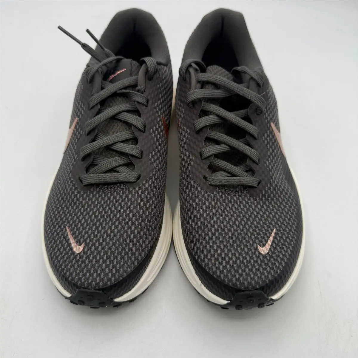 Nike shoes - Nike Revolution 8 - Revolution - Gray 1