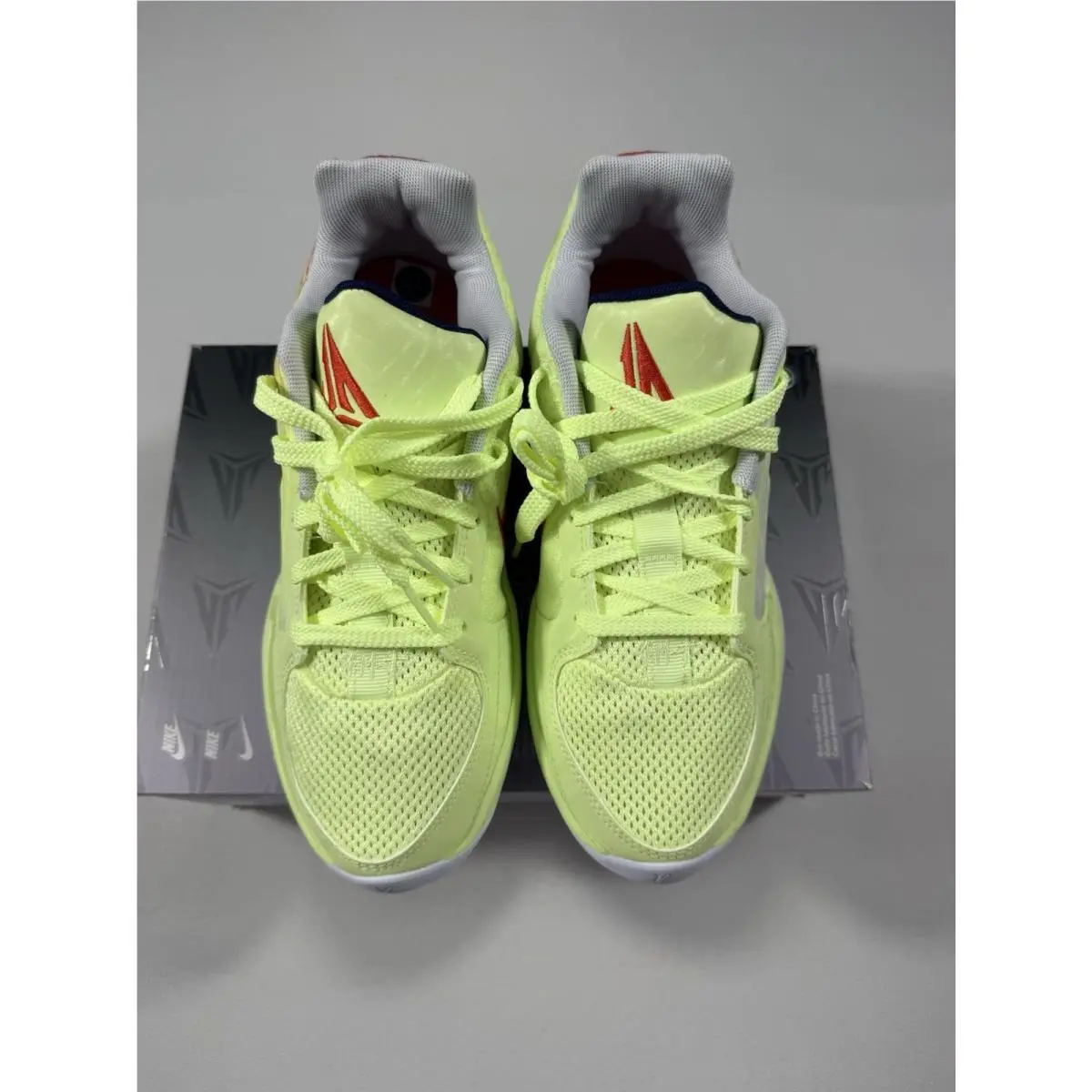 Nike shoes - HQ2298 700 - Green (UPC: 0198485563216) 0