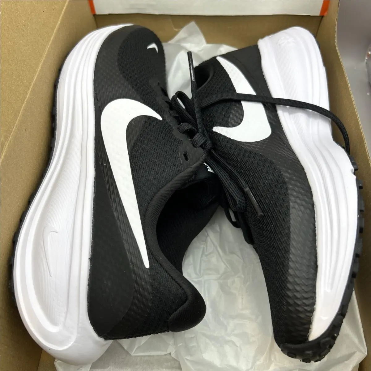 Women’s Revolution 8 Sneaker Black White Size 6 Wide by Nike