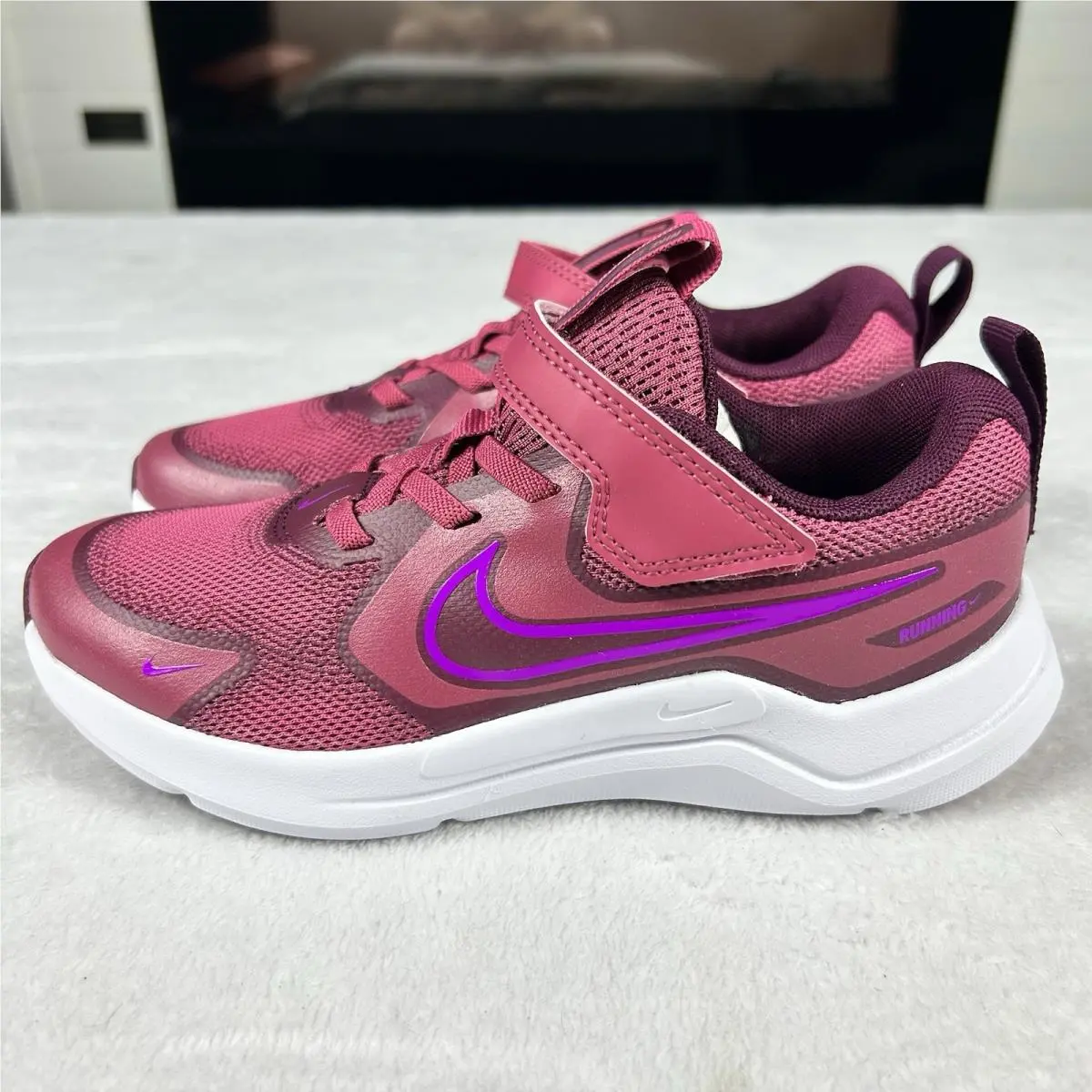 Nike shoes - Nike HM4400603 - sweet beet vivid purple (UPC: 0198483595455) 1