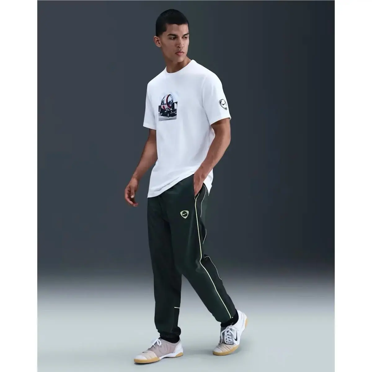 Nike Woven Lined Black Pants HV3483-390 Men’s Size M Regular Fit