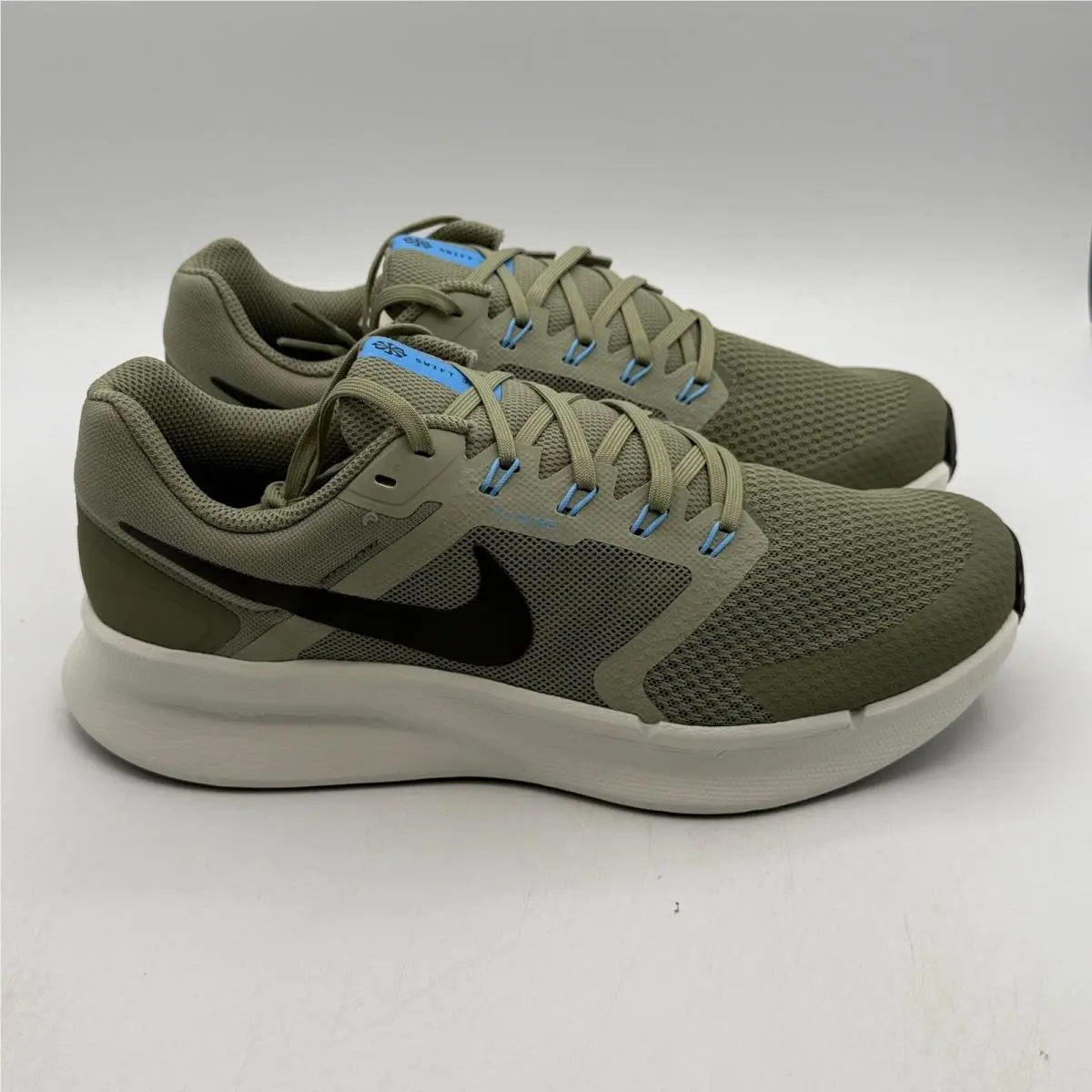 Nike Run Swift 3 Shoes Men Size 9.5 Silver Sage Black Running DR2695-300