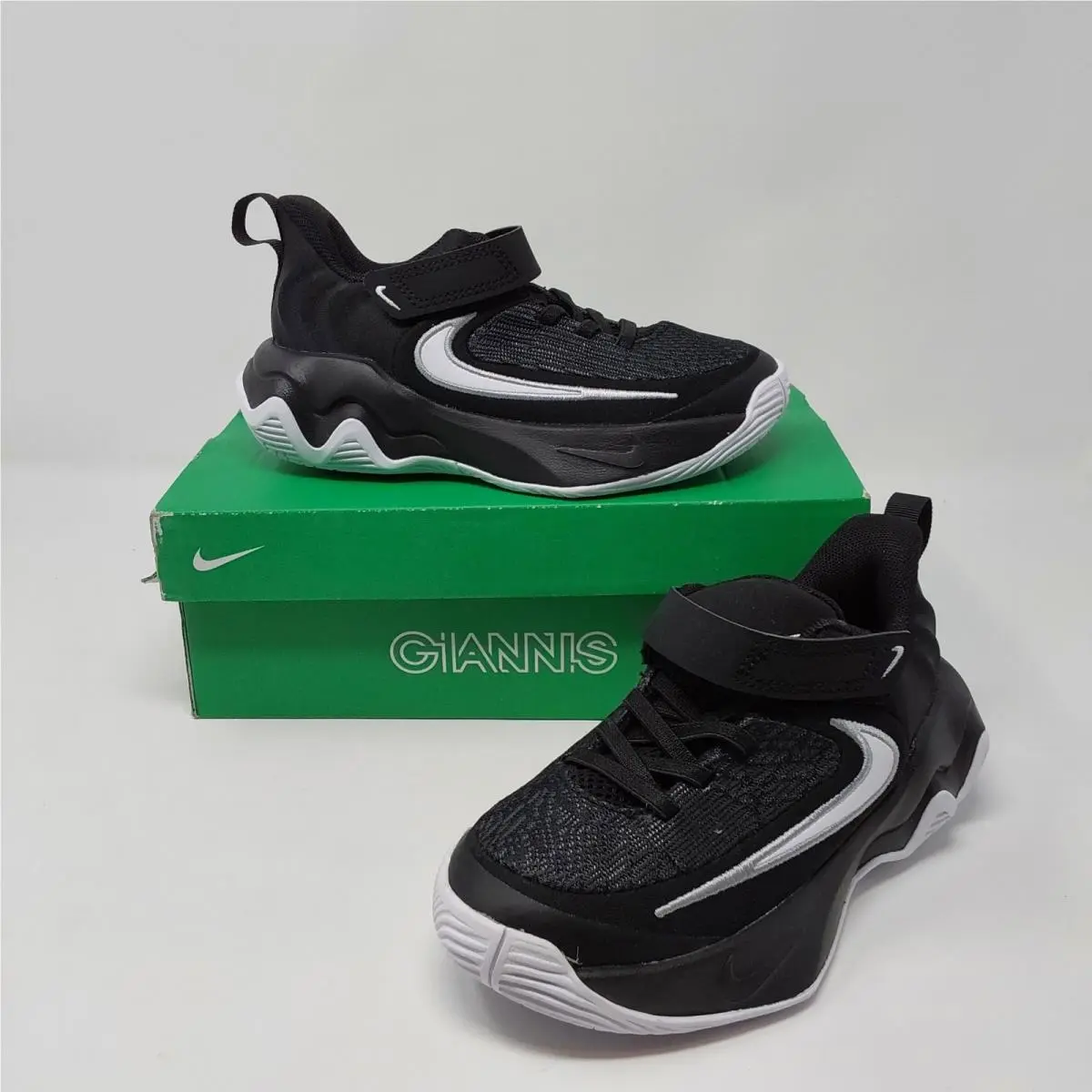 Nike Giannis Immortality 4 PS Black White Wolf Grey Preschool Size 11C IH7665-00