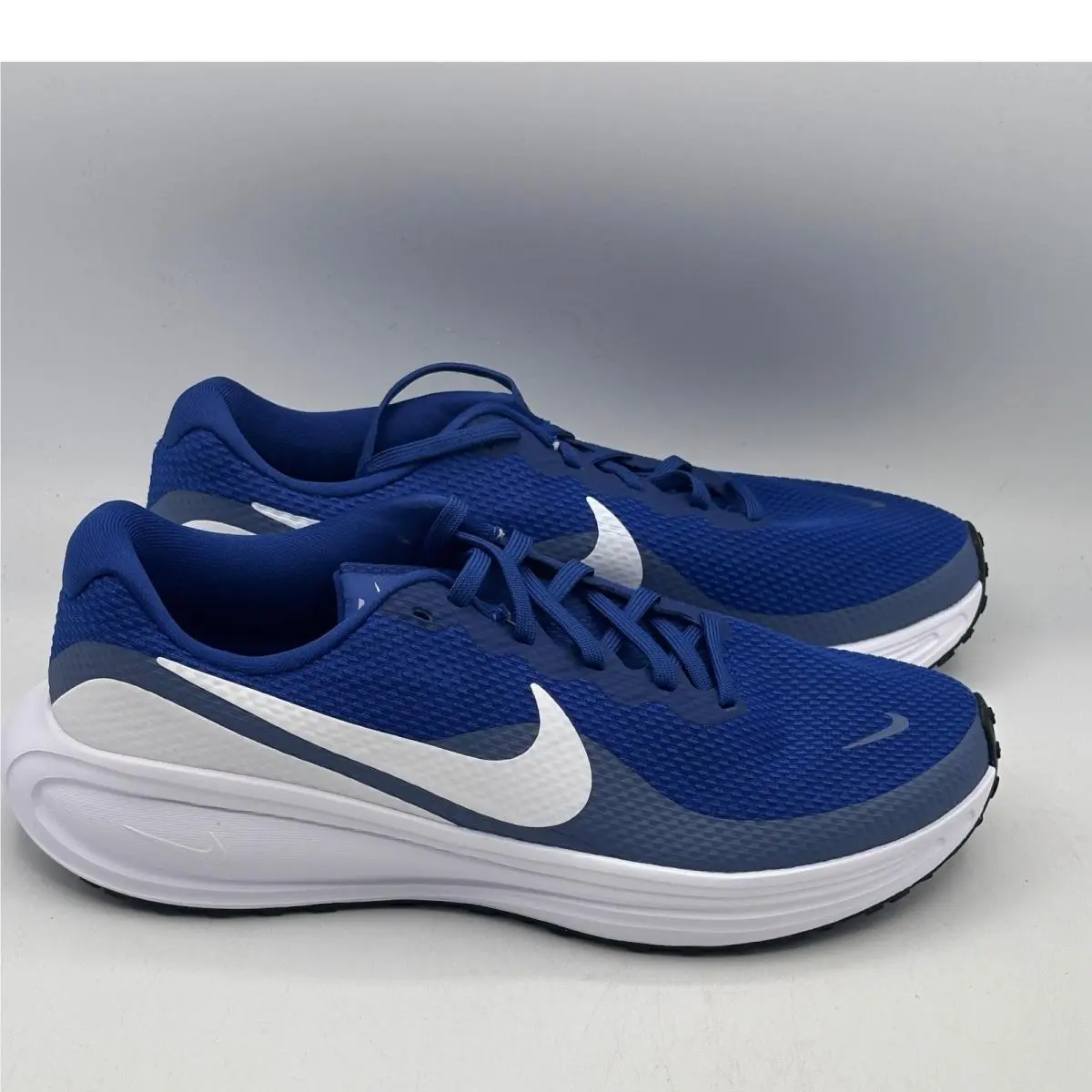 Nike Revolution 8 Shoes Mens Size 9.5 Deep Royal Blue White Running HJ9198-401