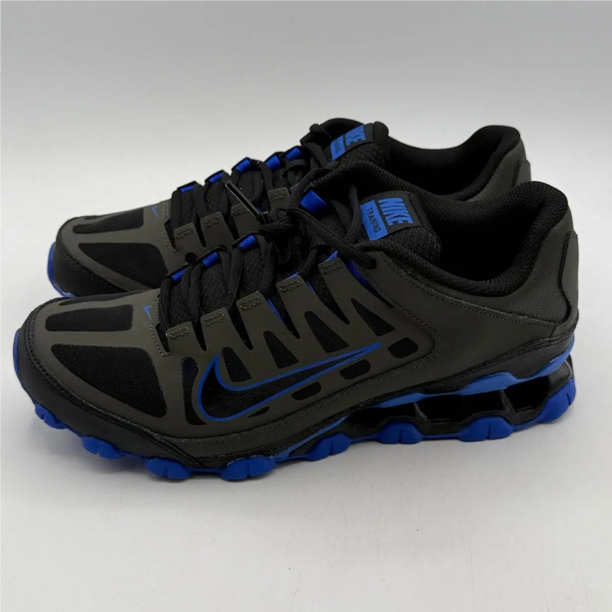 Nike shoes - Nike Reax 8 TR Mesh - Gray 1