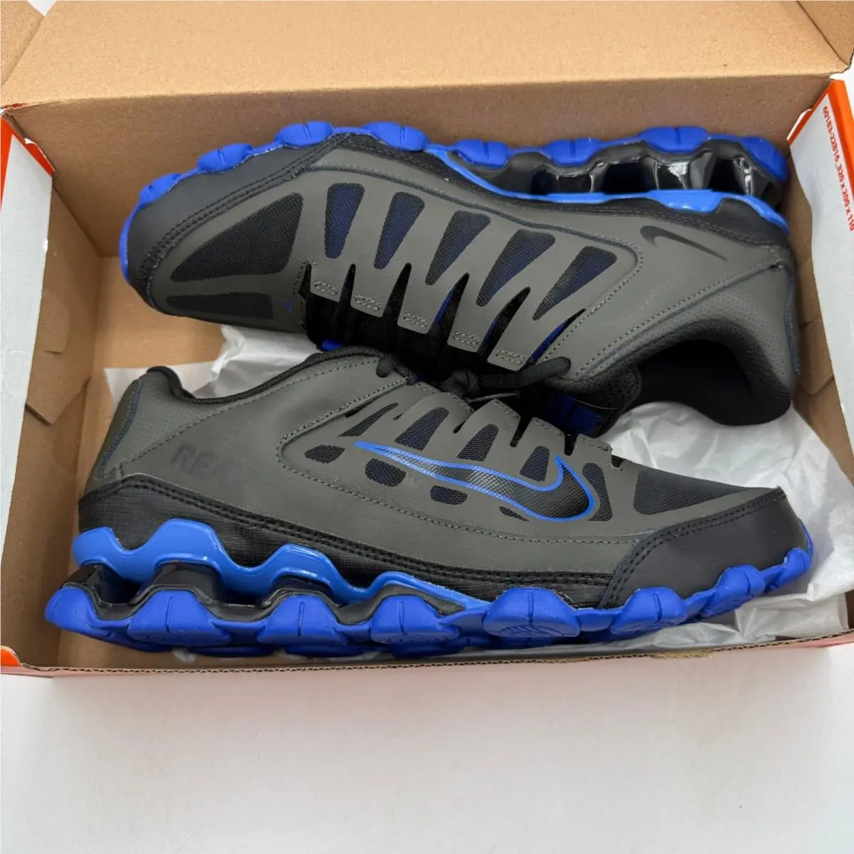 Nike shoes - Nike Reax 8 TR Mesh - Gray 4