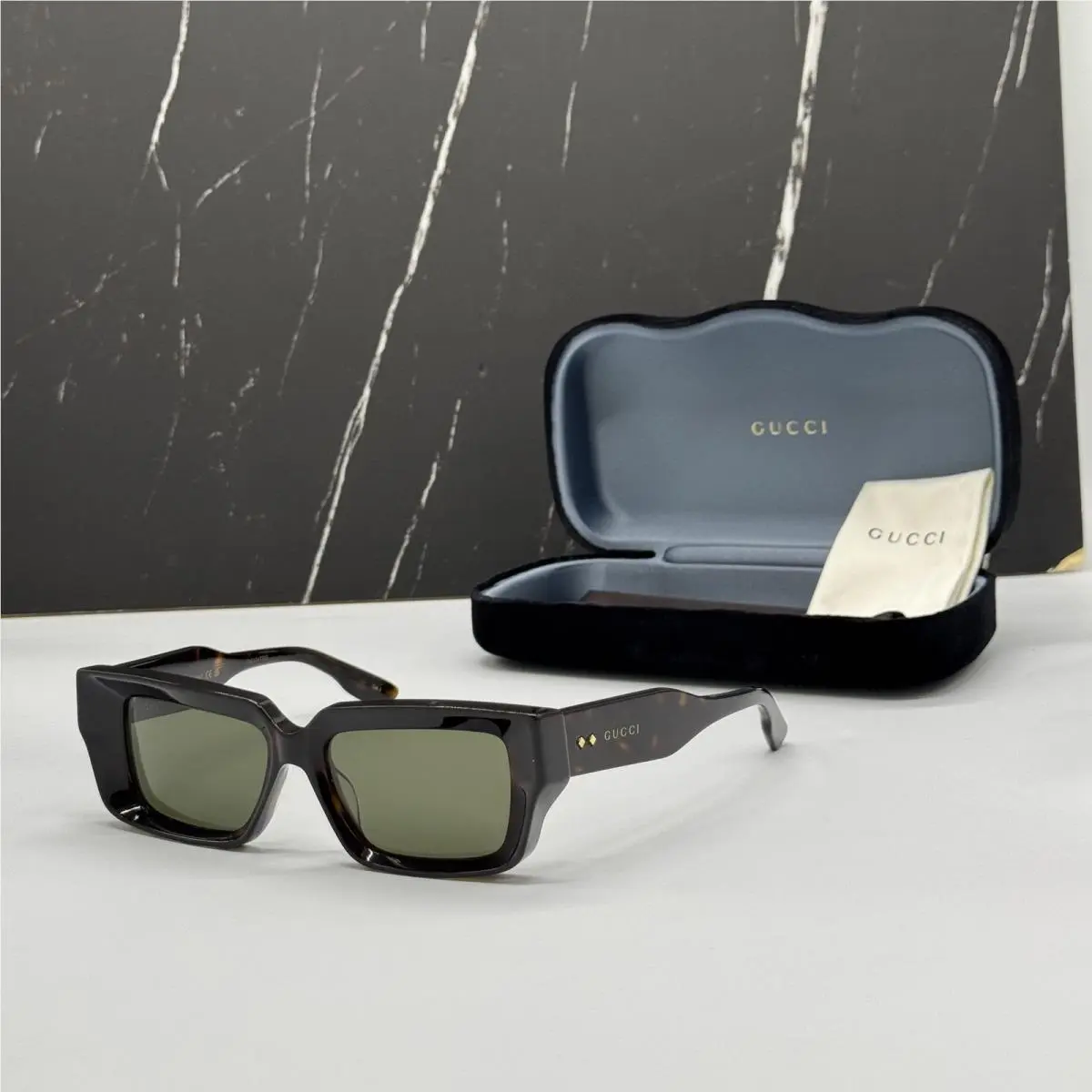 GG1529S 002 Square Havana Green Unisex Sunglasses by Gucci