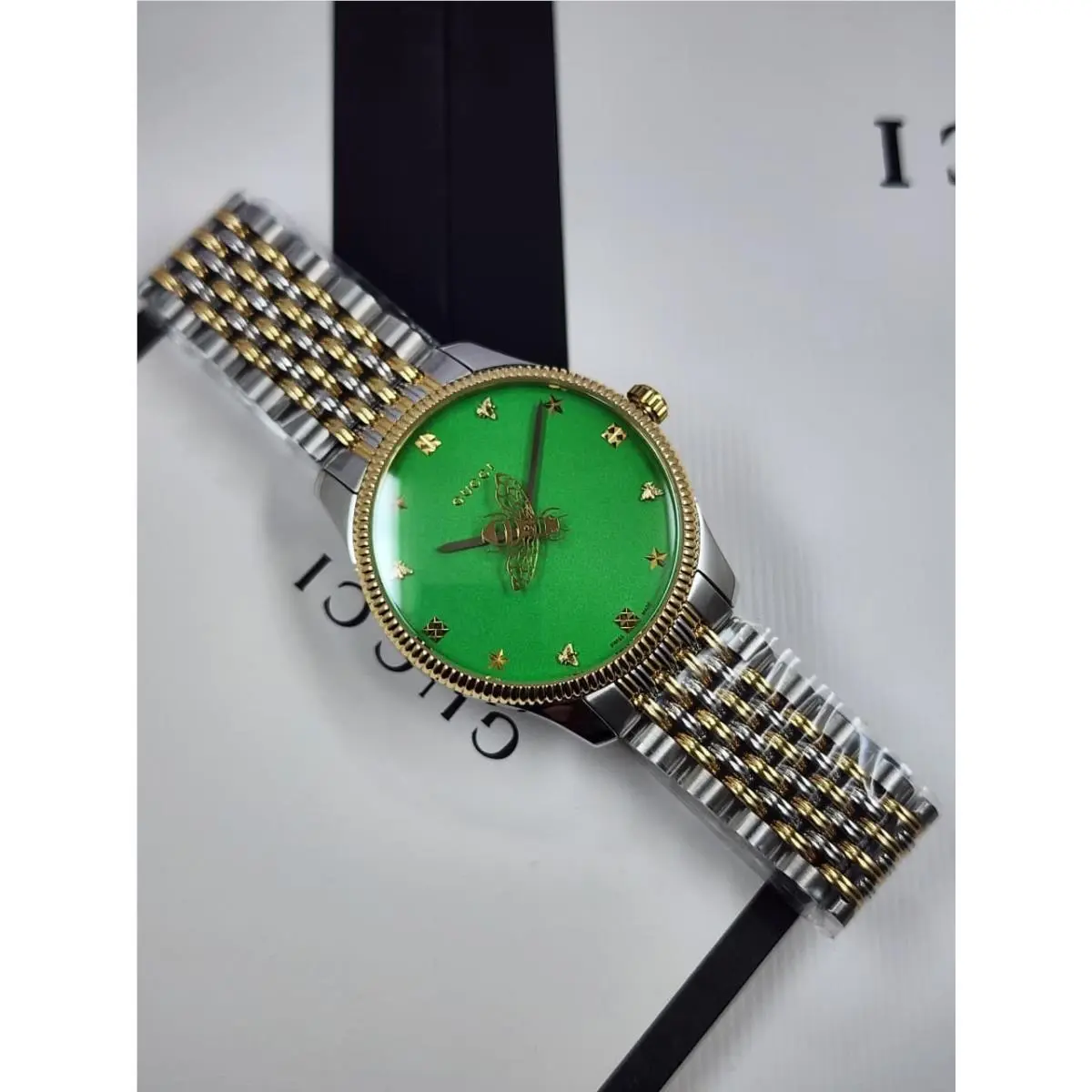 G-timeless Green Bee Dial Two-tone Swiss Quartz Watch YA1264182 For Gift by Gucci