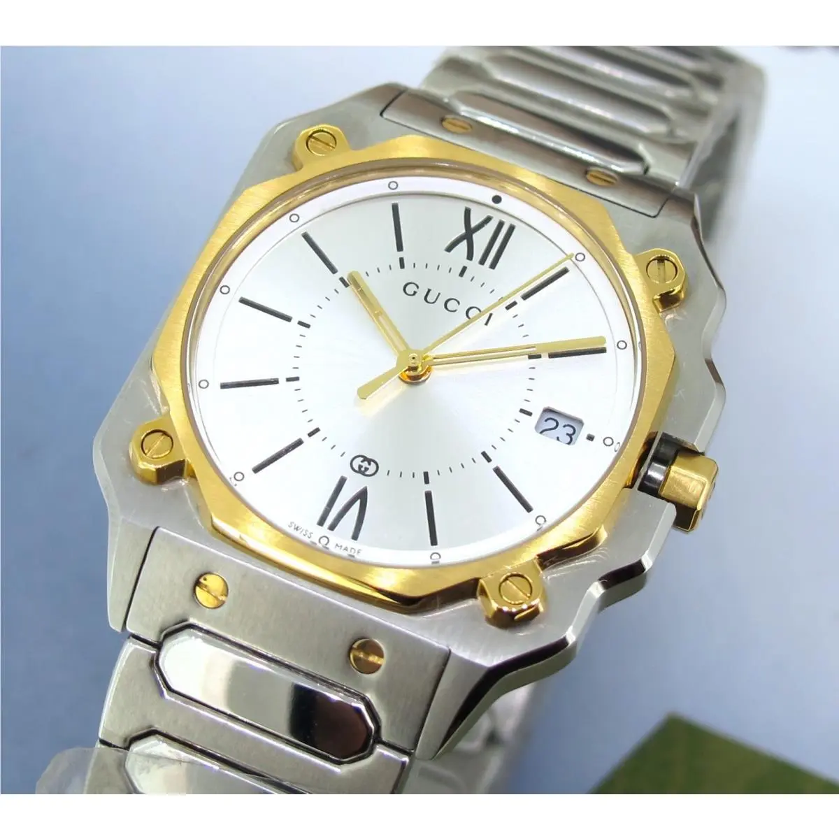 G-flat Quartz Stainless Steel 30mm Silver Dial Women`s Watch YA166506 by Gucci