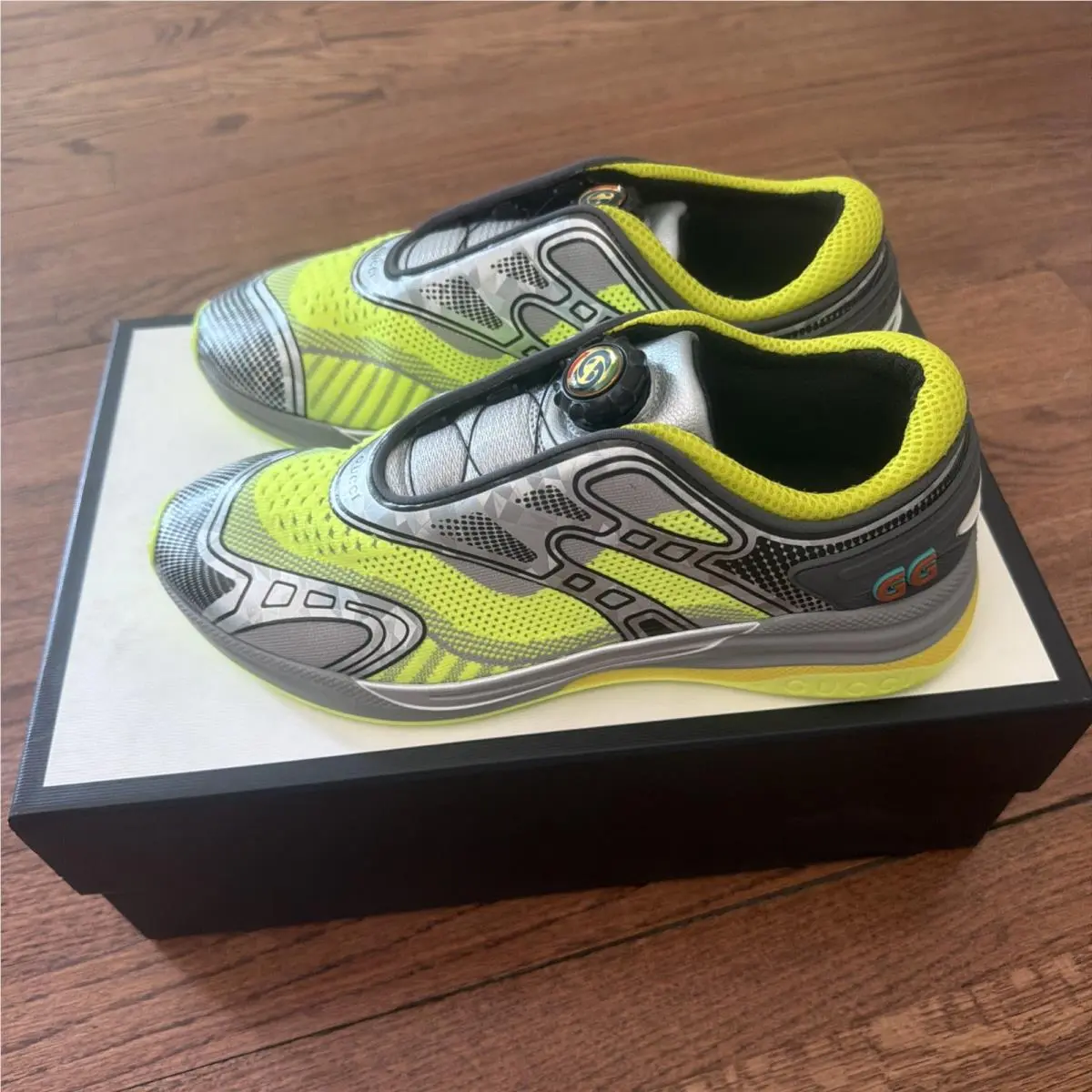 Gucci Ultrapace R Grey Neon Yellow Sneakers Men’s Size 7 US 7.5