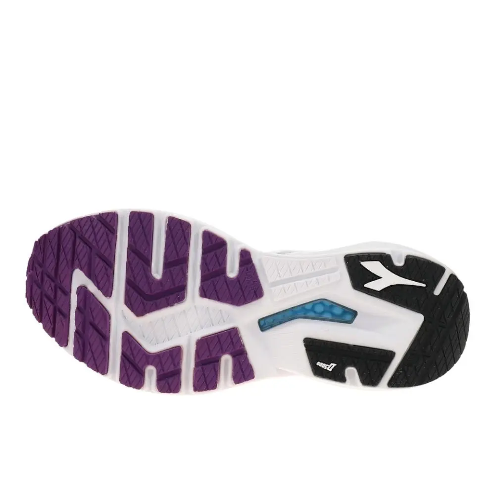 Diadora shoes - diadora Mythos Blushield Vigore 3 Running - 180679-D1255 - White 3
