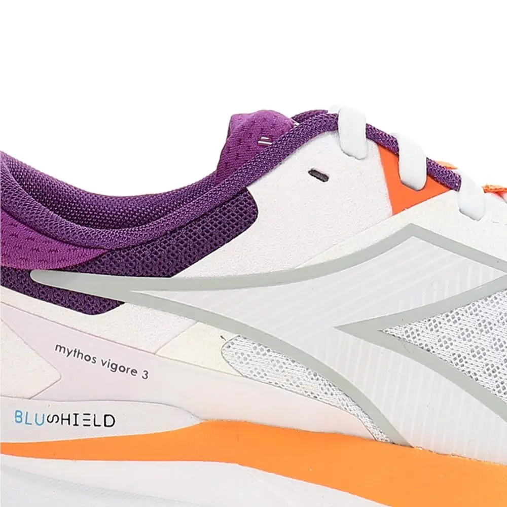 Diadora shoes - diadora Mythos Blushield Vigore 3 Running - 180679-D1255 - White 4