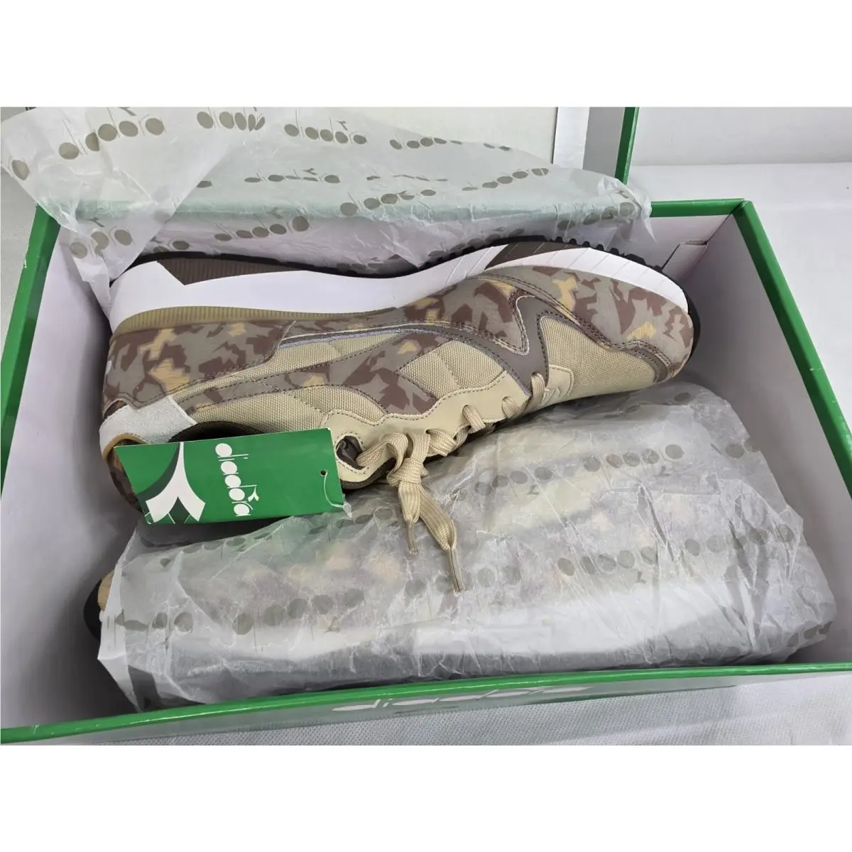 Diadora shoes - Diadora V7000 - Camo Beige 0