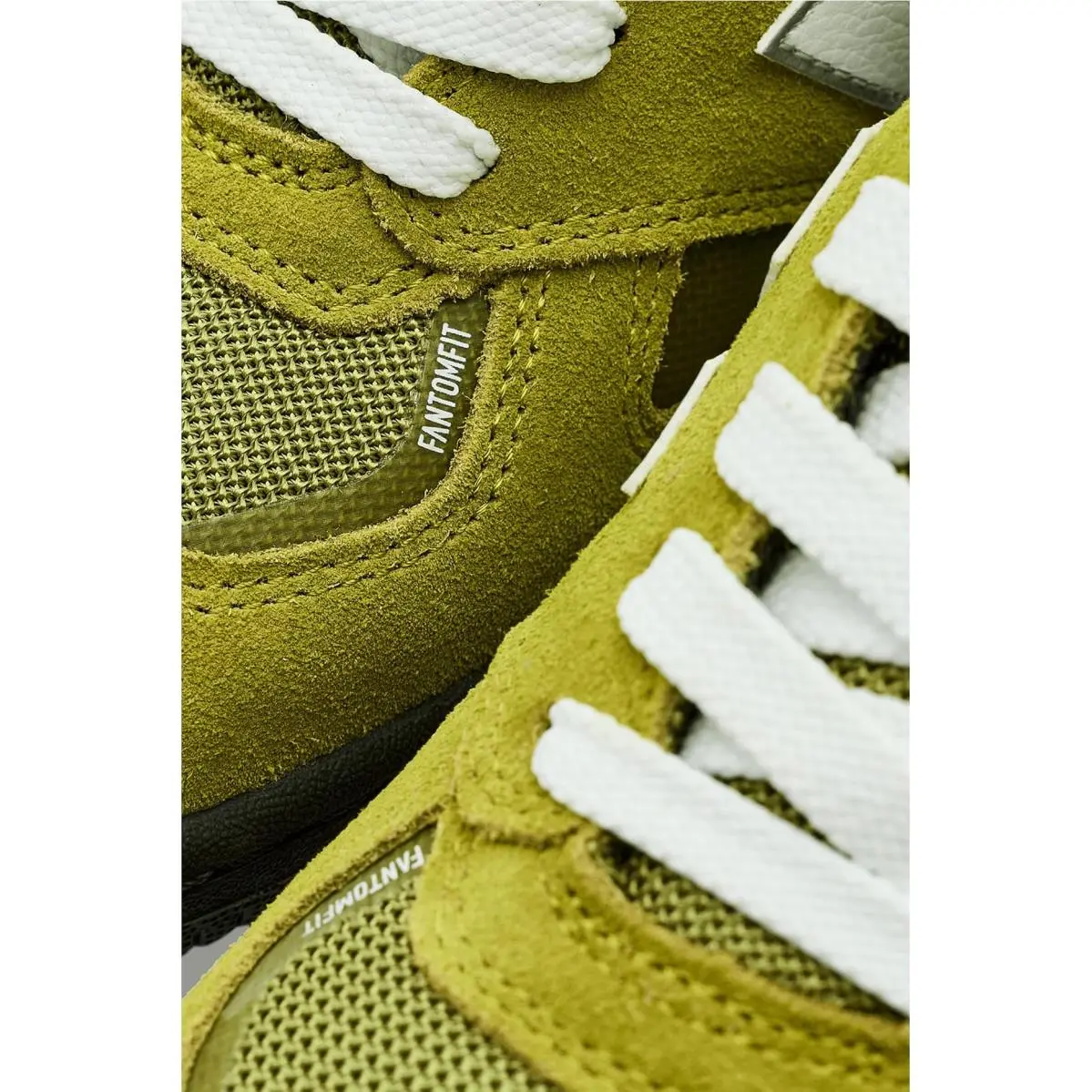 New Balance shoes - Black/Grey 32