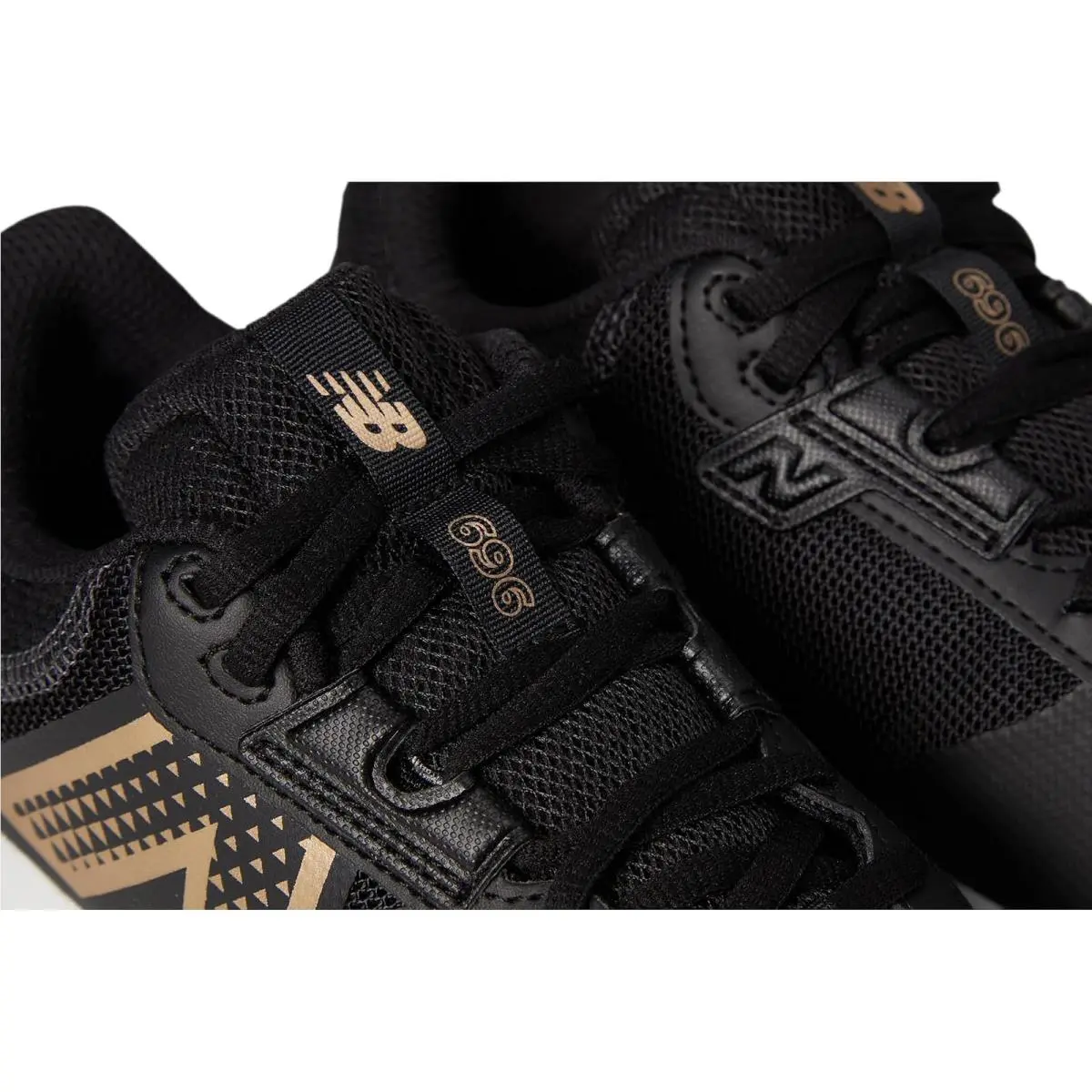 New Balance shoes - Black/White 11