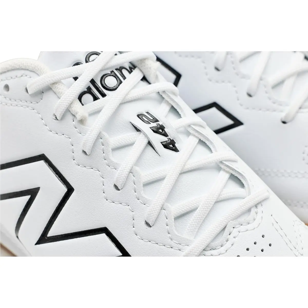 New Balance shoes - Black/NB White 18