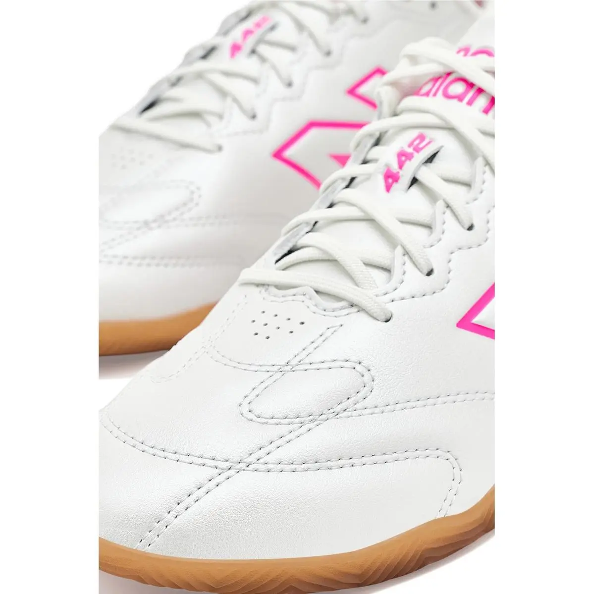 New Balance shoes - Black/NB White 25