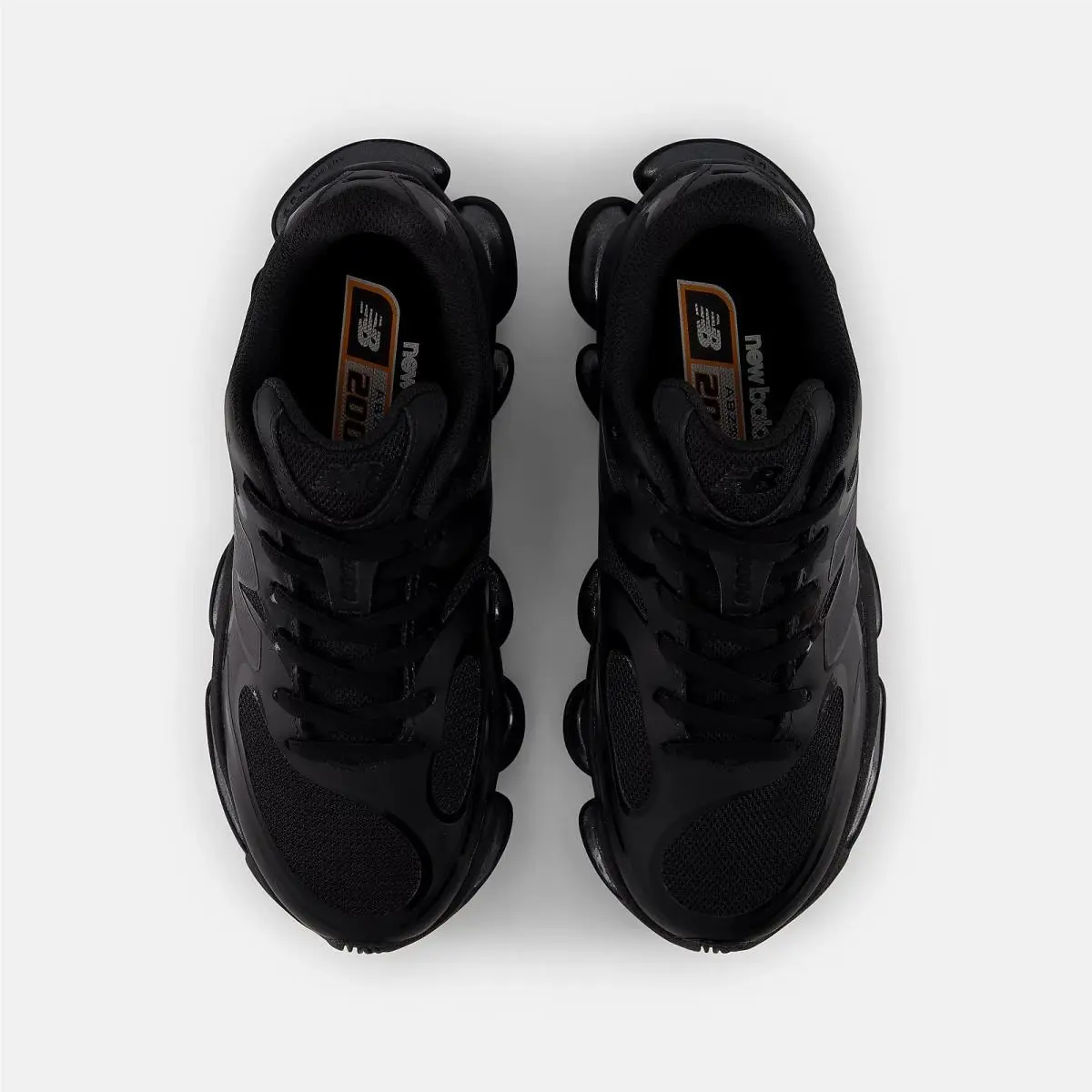 New Balance shoes - New Balance 2000 - Black 2