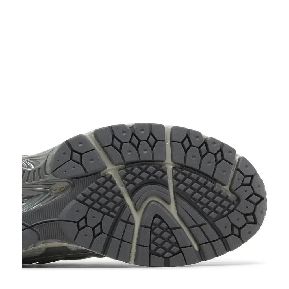 New Balance shoes - New Balance 1906U Grey Olivine - M1906NB - Grey 3