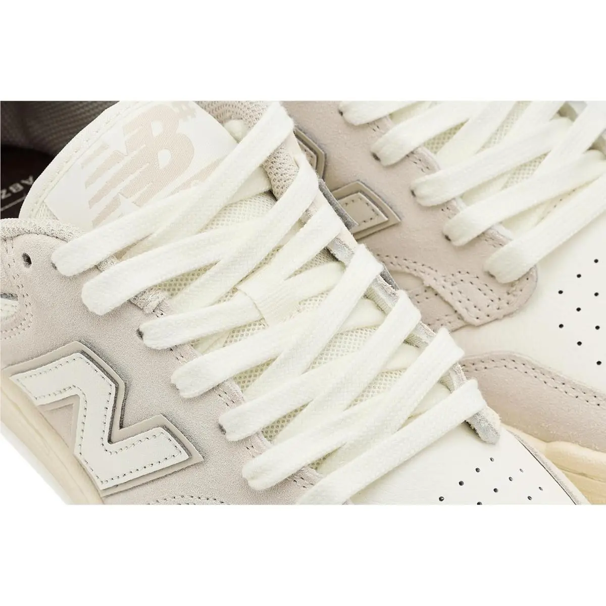 New Balance shoes - Baby Blue/Gum 53