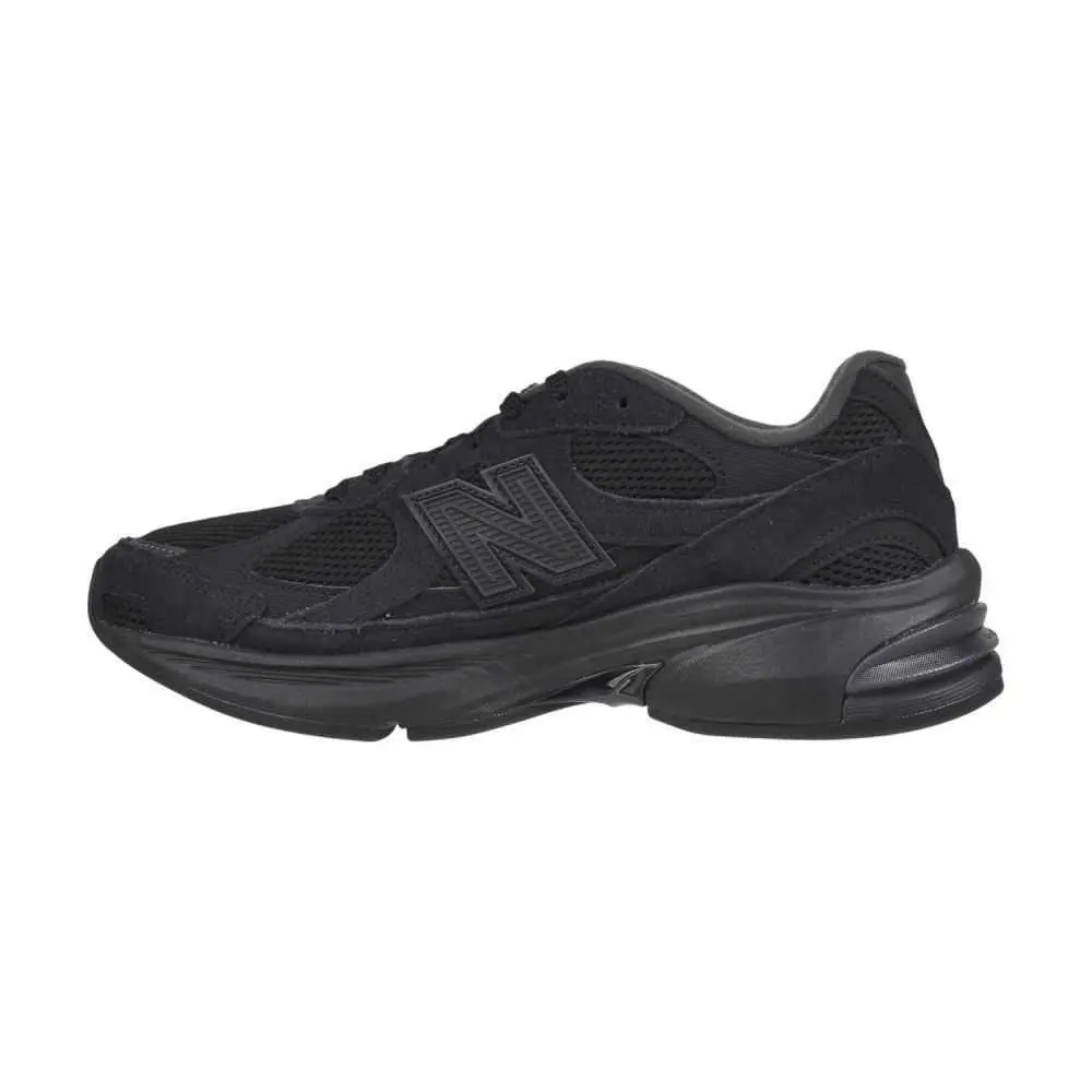 New Balance shoes - Black/Black 8