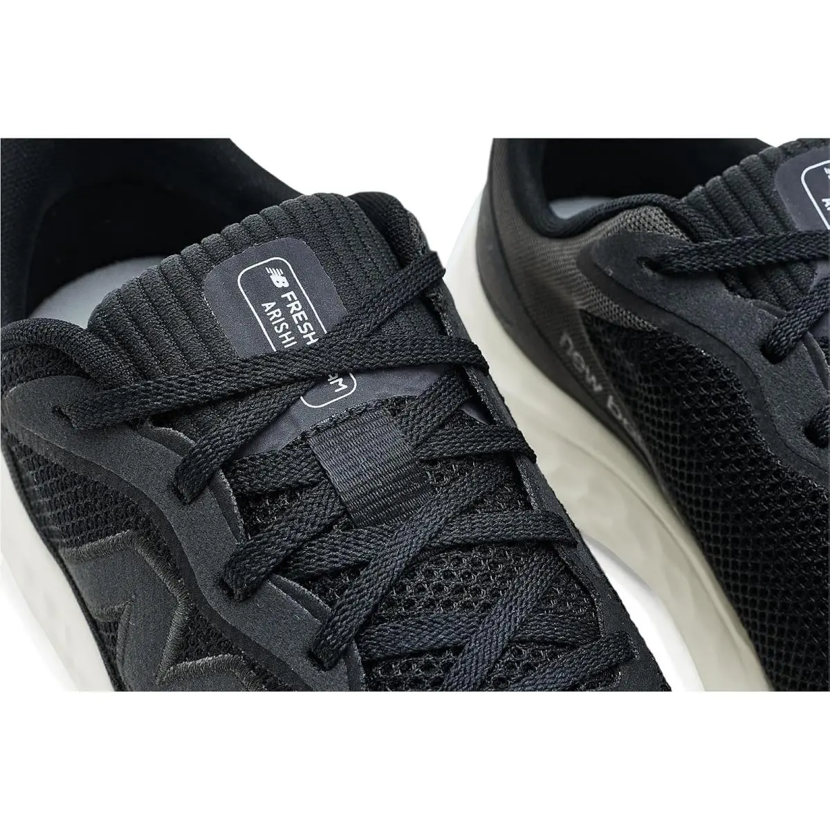 New Balance shoes - Black/Faded Black 11