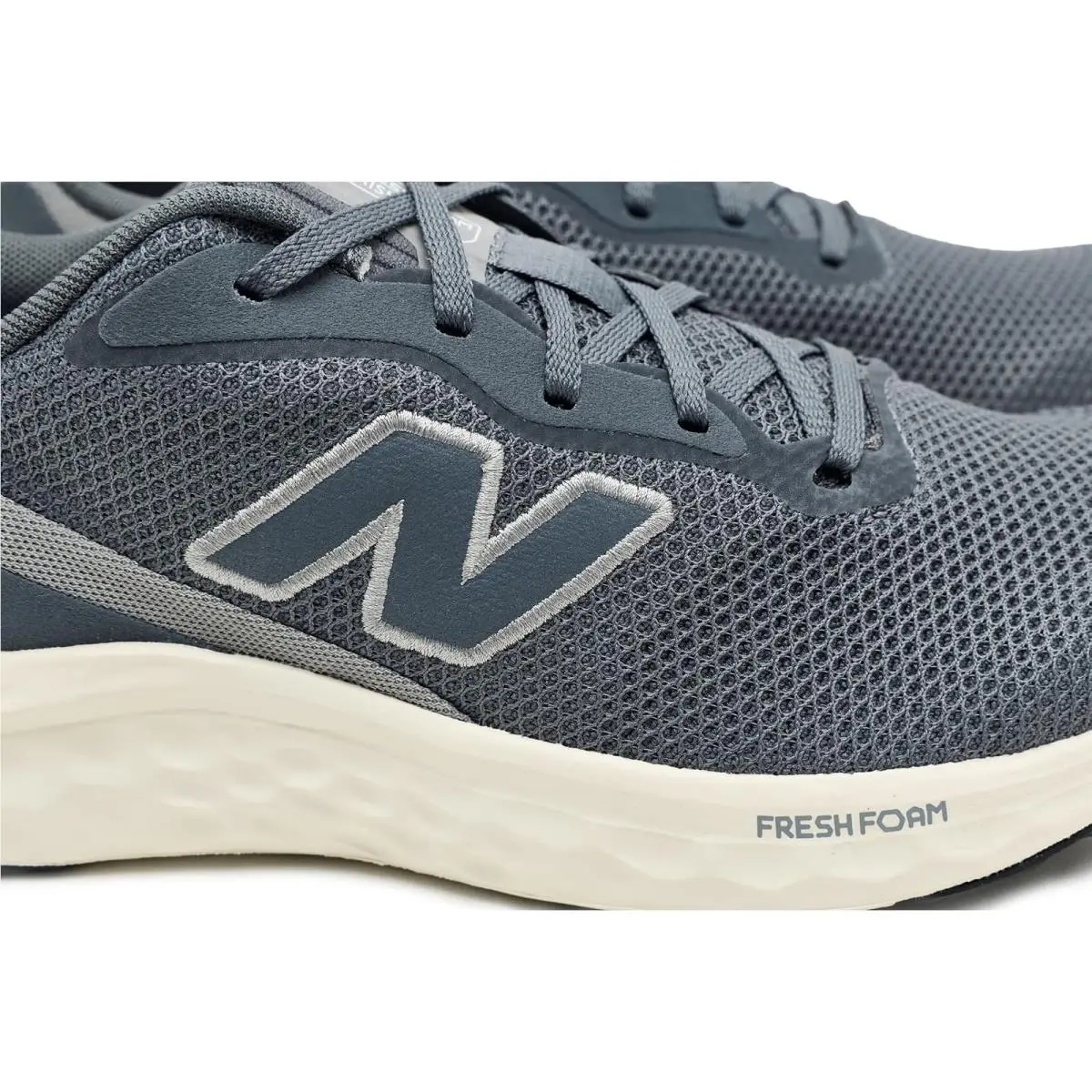 New Balance shoes - Black/Faded Black 24
