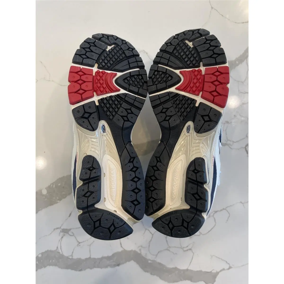 New Balance shoes - New Balance 2002R - M2002RVE - White 2
