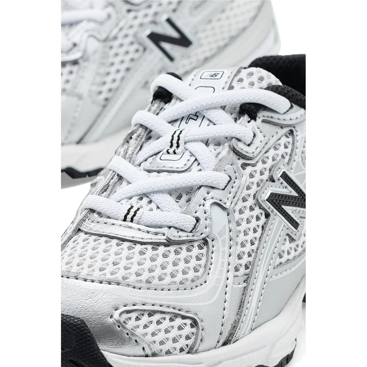 New Balance shoes - Black/Silver Metallic 18