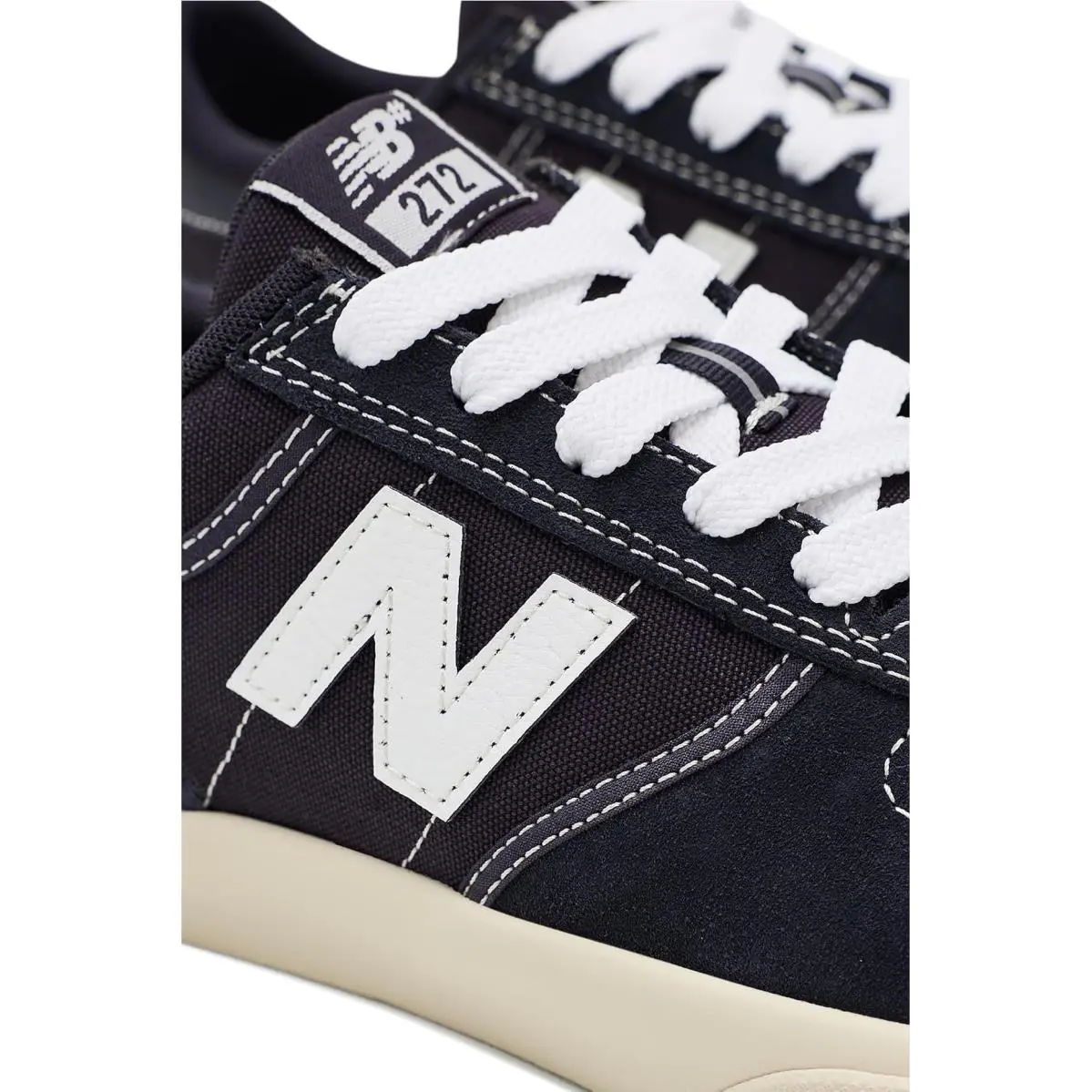 New Balance shoes - Black/White 3 31