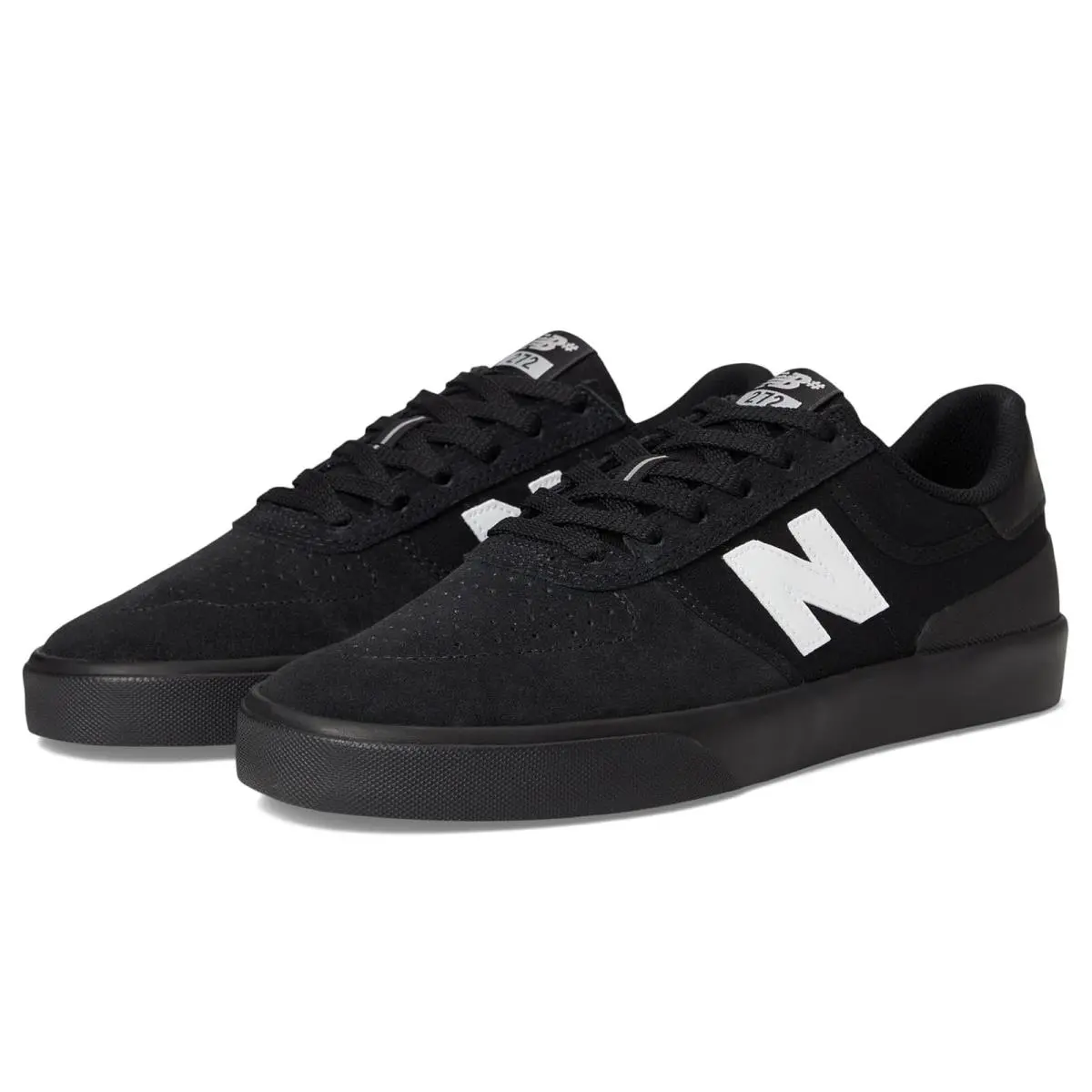 New Balance shoes - Black/White 3 6
