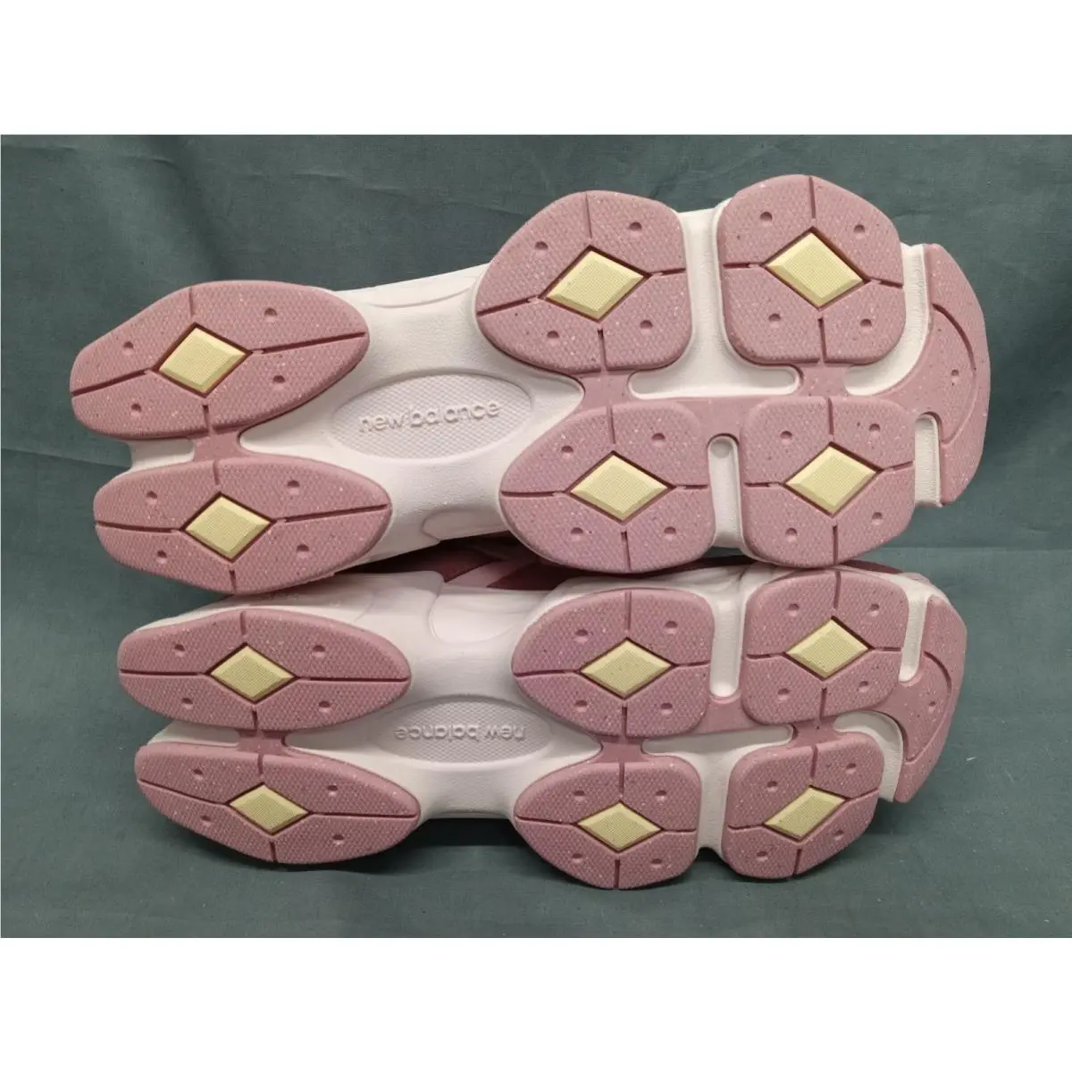 New Balance shoes - New Balance 9060 - GC9060EP - Pink (UPC: 198686813059) 9