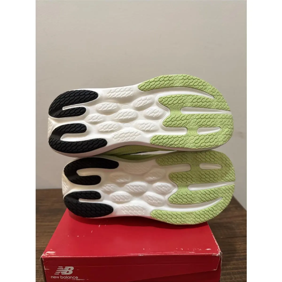 New Balance shoes - New Balance 1080 - W980DIS2 - Green 9