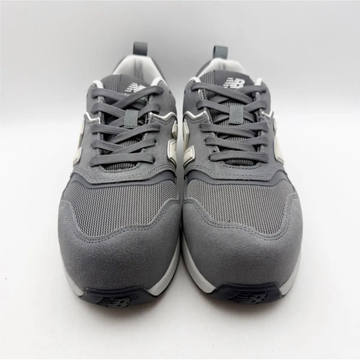 New Balance shoes - Gray 4
