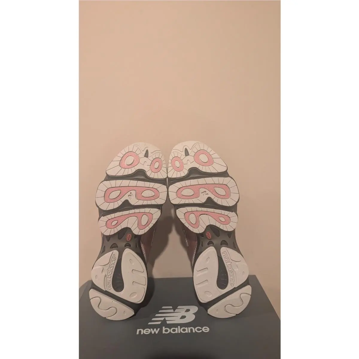 New Balance shoes - New Balance 1000 - Pink/Grey 3