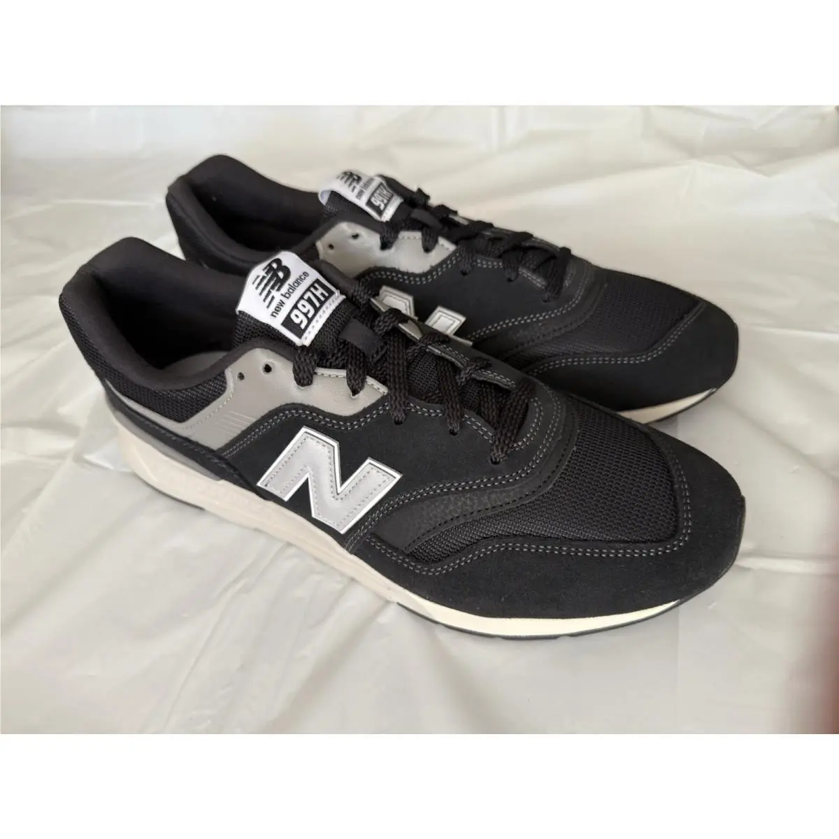 New Balance Men’s 997H Series Running Shoe Sneaker New Size 12