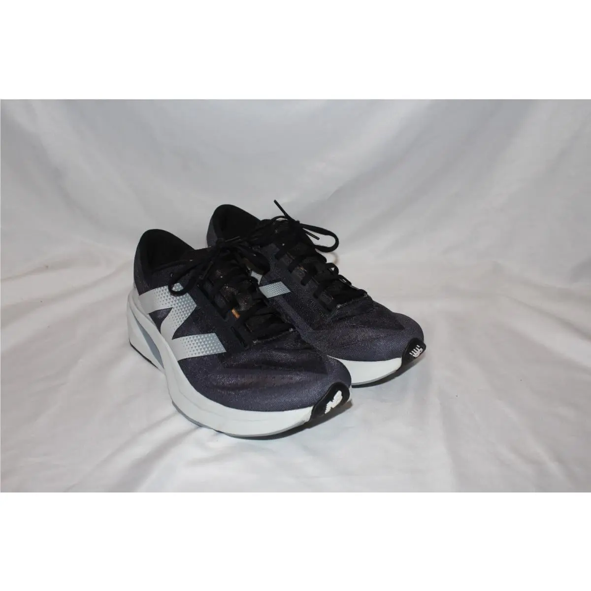 New Balance shoes - New Balance Fuelcell Rebel V4 - Gray 1