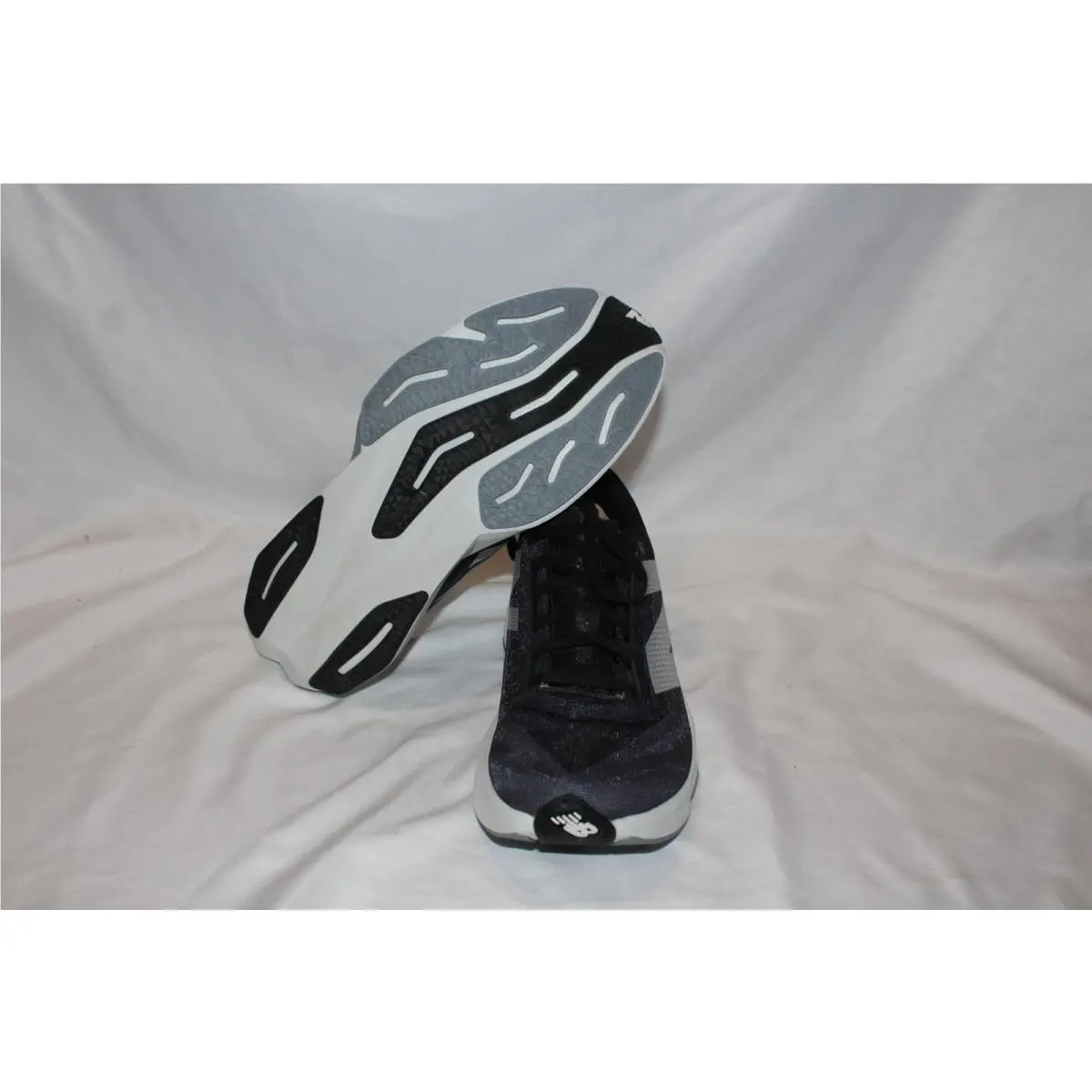 New Balance shoes - New Balance Fuelcell Rebel V4 - Gray 7