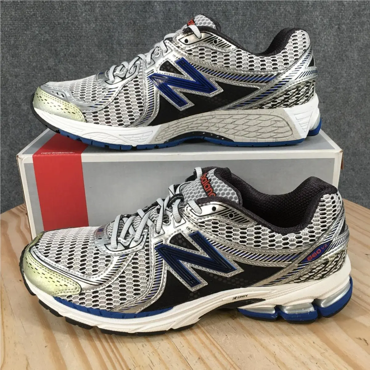 New Balance shoes - New Balance 860 - Silver 0