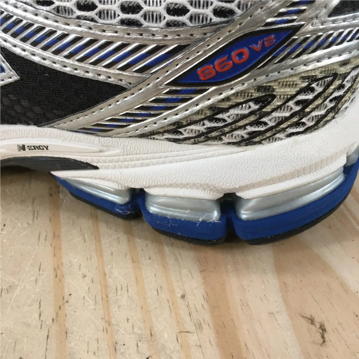 New Balance shoes - New Balance 860 - Silver 1