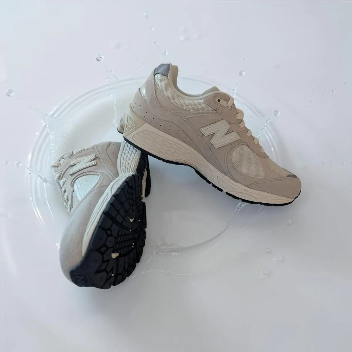 New Balance shoes - New Balance 2002R - Beige/Beige, Main: Beige 4