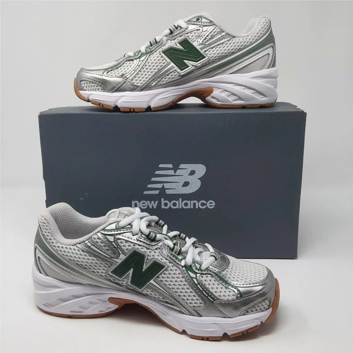 New Balance shoes - New Balance 740 - Green 0