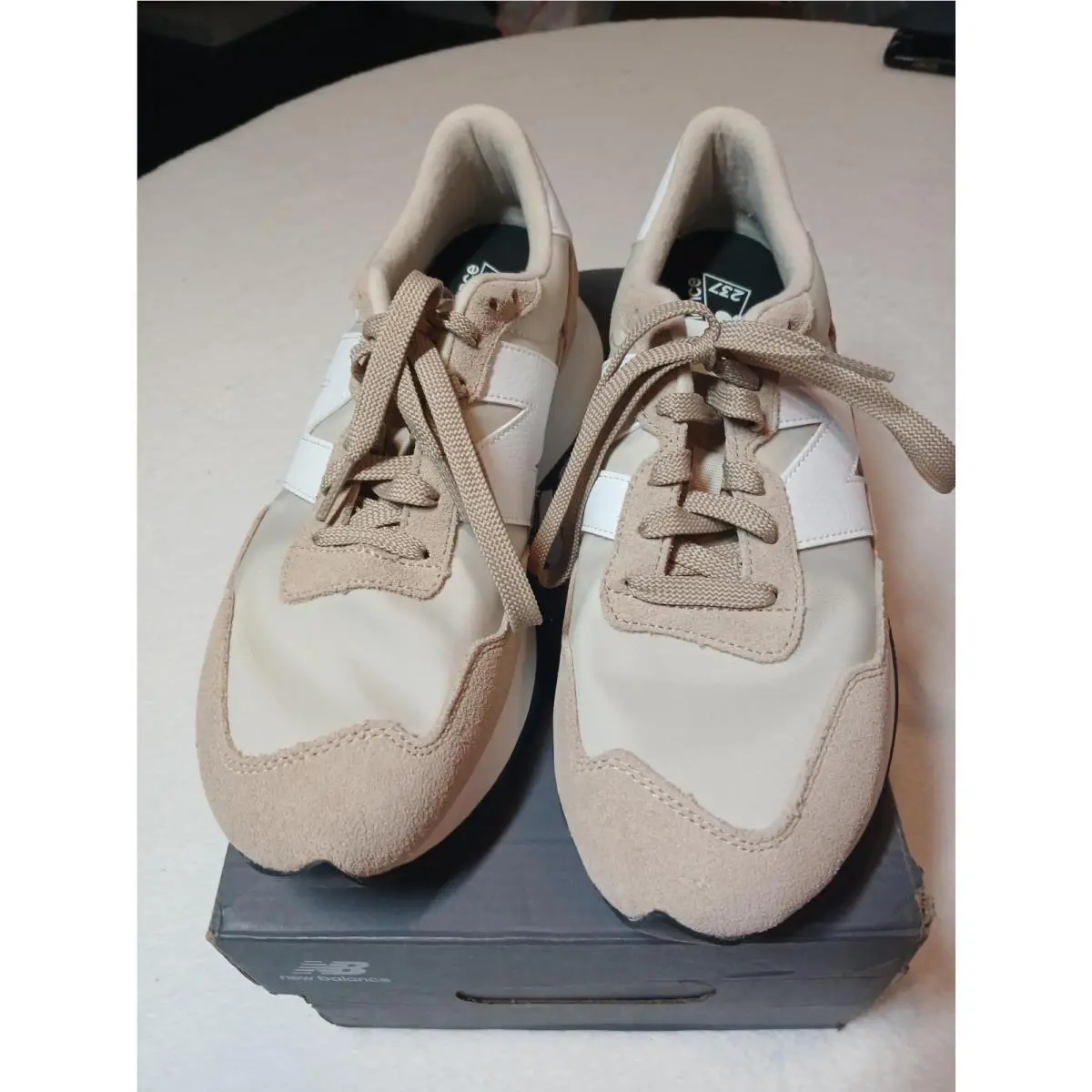 New Balance 237 Lace-up Running Shoes Women`s Size 11 Brown White WS237YB New