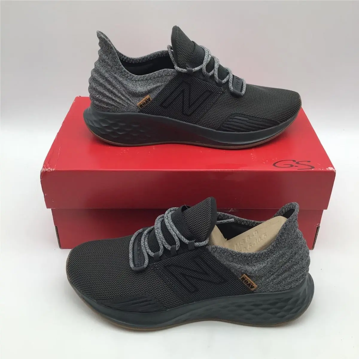 New Balance Fresh Foam Roav Mens Size 8 Grey Black Running Shoes Sneakers New
